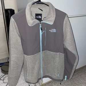 North face zip up size small